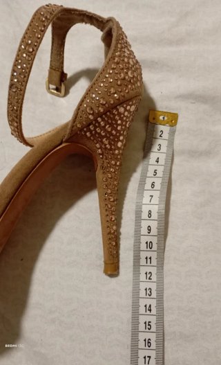 Sandalias Zara Tacon Aguja Beige Talla 39