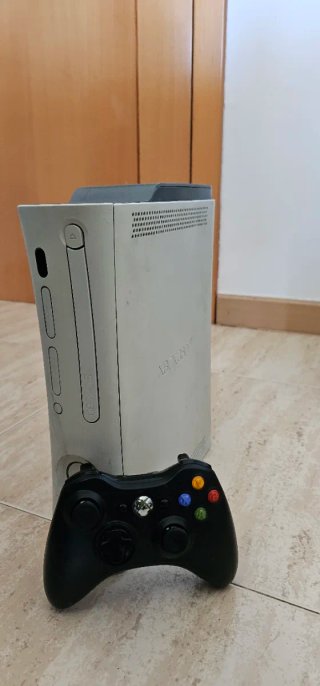 Xbox 360 60GB Blanca + 50 Juegos