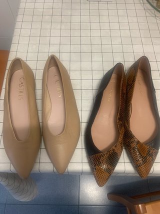 2 Pares de Zapatos de Piel Talla 38