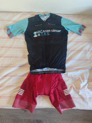 Equipación Ciclismo GOBIK