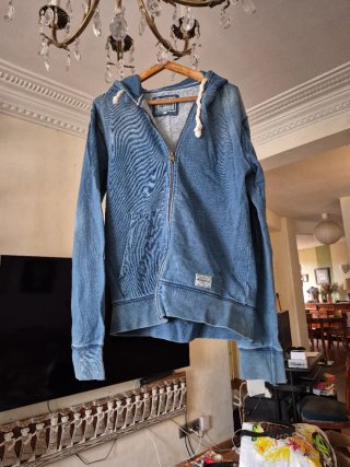 Sudadera con cremallera azul