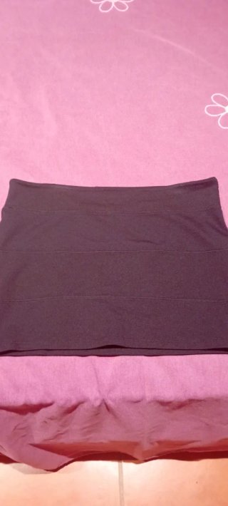 Falda mini tubo negra