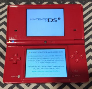 Nintendo DSi Roja