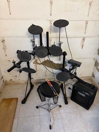 Batería Electrónica Roland con Módulo TD-5