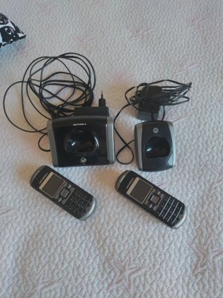 Dúo de Teléfonos Inalámbricos Motorola