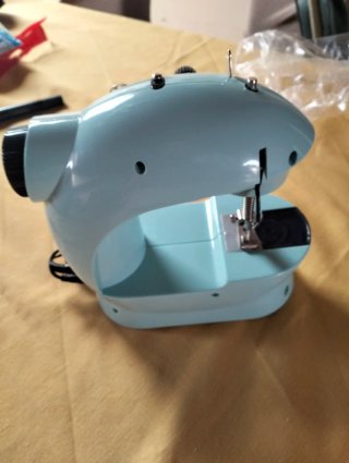 Macchina per cucire da viaggio