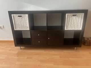 Mueble Kallax Ikea Negro con Cestas Blancas