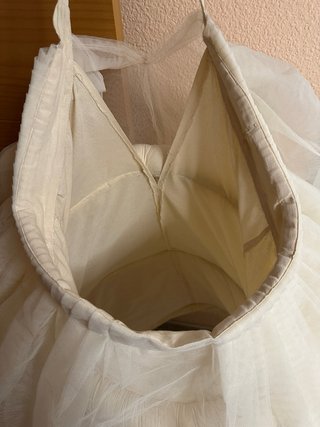 Ahuecador traje fallera beige/blanco  90 largo