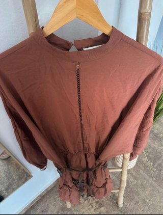 Vestido con cinturón