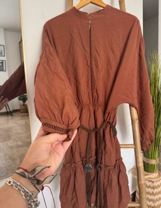 Vestido con cinturón