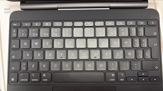 Apple Magic Keyboard iPad Air 11