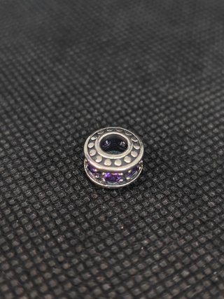 Charm de plata 925 circonitas lilas.051-03-00724