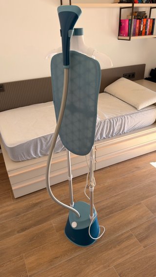 Plancha Vertical Philips con Tabla y Percha