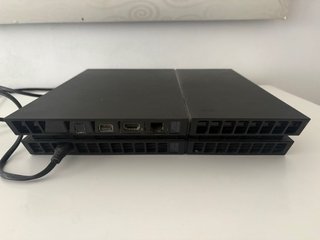 PS4 1TB Modelo (CUH-1216B) + Mando Original