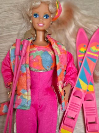Barbie antigua de los 1976