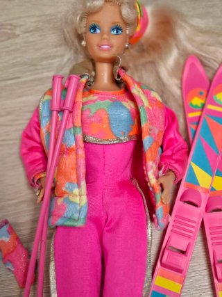 Barbie antigua de los 1976