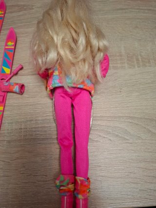 Barbie antigua de los 1976