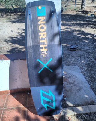 Tabla Kitesurf North X-Ride