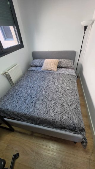 Estructura cama tapizada color gris
