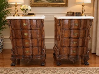 Pareja de Mesillas Antiguas de Madera