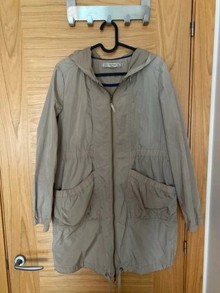 Gabardina color arena Nice Things talla 36