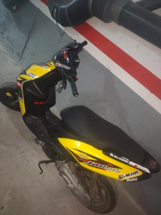 Jog RR 70cc Negra y Amarilla