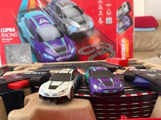 Scalextric Compact Cupra Coches Luces 1:43