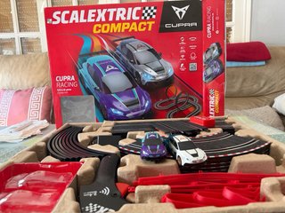 Scalextric Compact Cupra Coches Luces 1:43