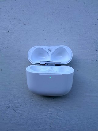 Estuche Carga AirPods 5