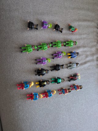 Lote de 18 Figuras DC Comics de Kinder
