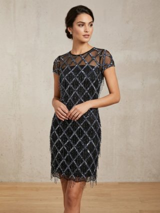 Vestido de fiesta negro con pedrería