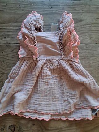 Vestido HM 6 meses rosa volantes