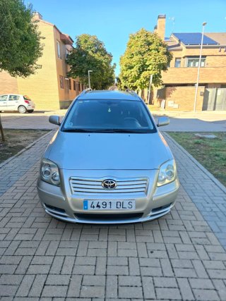 Toyota Avensis 2005