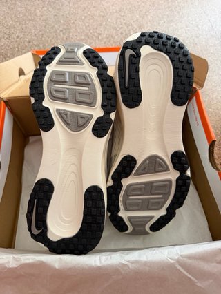 Zapatillas Nike Vomero 18 Talla 41