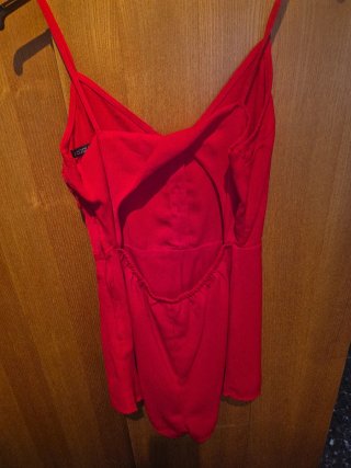 Mono corto rojo de verano
