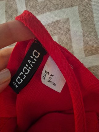Mono corto rojo de verano