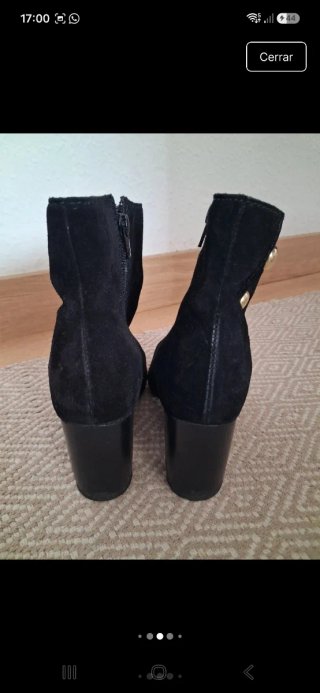 Botines negros tacón detalles dorados n° 37