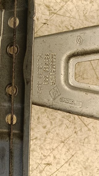 Elevalunas trasero izquierdo Renault Clio III 1,5