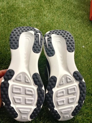 Nike Vomero 18 W
