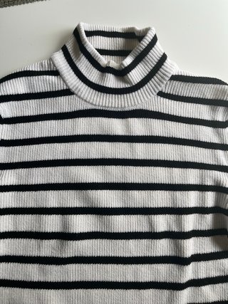 Jersey de cuello alto a rayas