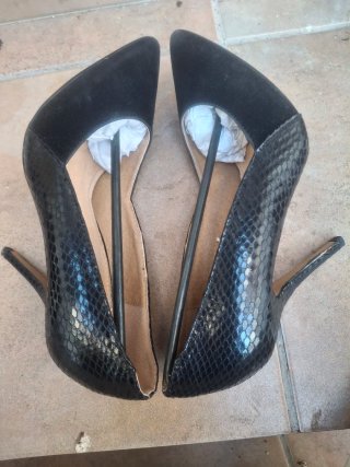 Zapatos de tacón negros talla 38