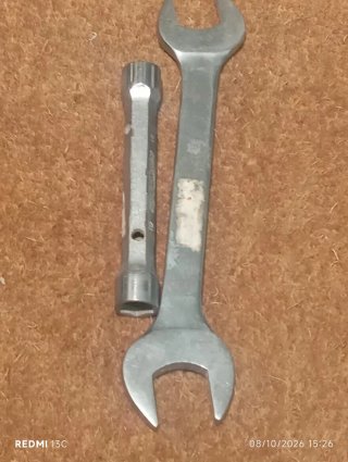 Juego de llaves fija y de tubo