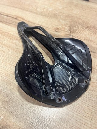 Sillín S-Works Power carbono 143mm