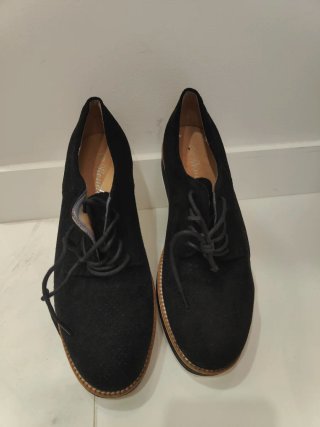 Zapatos Negros de Cordones