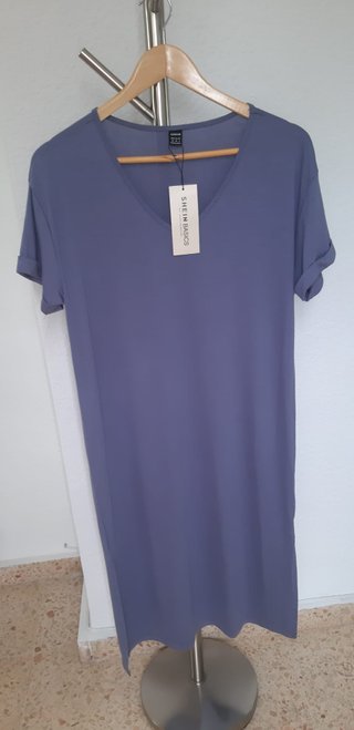 Vestido midi/largo nuevo sin estrenar y con etique