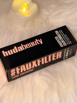 Corrector Huda Beauty #FAUXFILTER
