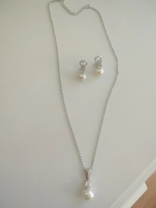 Conjunto Majorica Collar y Pendientes Perla