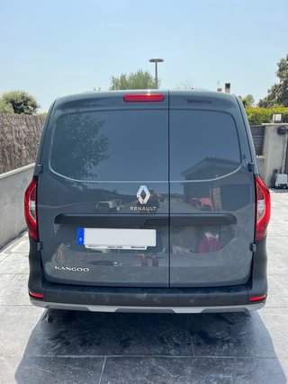 Renault Kangoo 2022 (Abrete Sésamo)