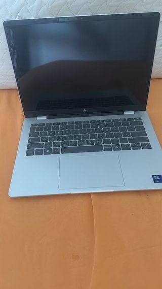 HP OmniBook 7 AI 14-fr0027ns