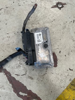 Centralita Motor VW 03L906018AE